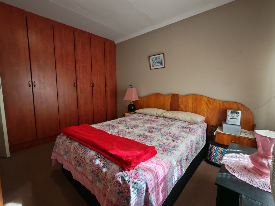 2 Bedroom Property for Sale in Grimbeeck Park North West